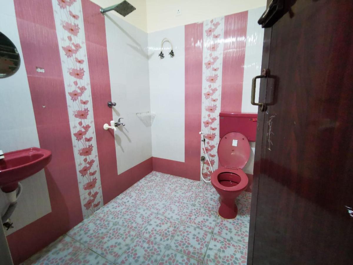 J2 Home Stay - Luxury Homes With Caravan Services Тривандрум Экстерьер фото